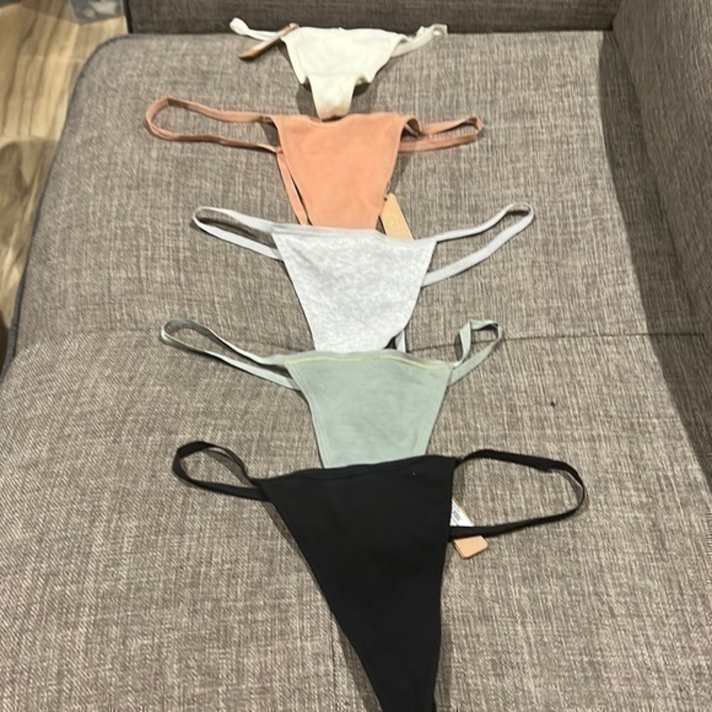 Skims Cotton Jersey T-String Thong